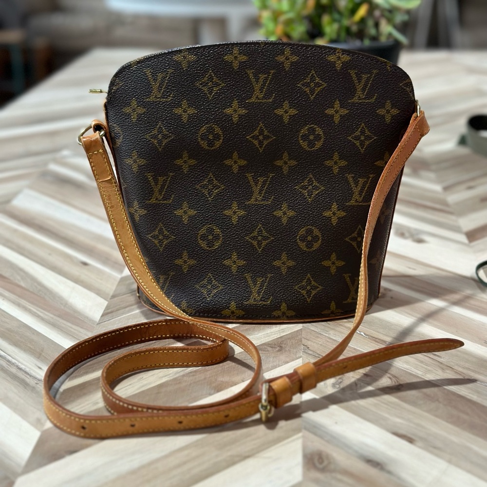 Auth Louis Vuitton Drouot